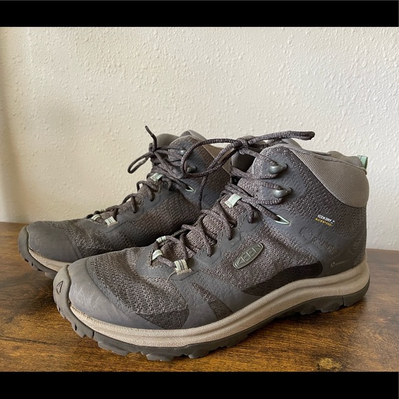 Like New Keen Terradorra II Waterproof Hiking Boot - Picture 1 of 5